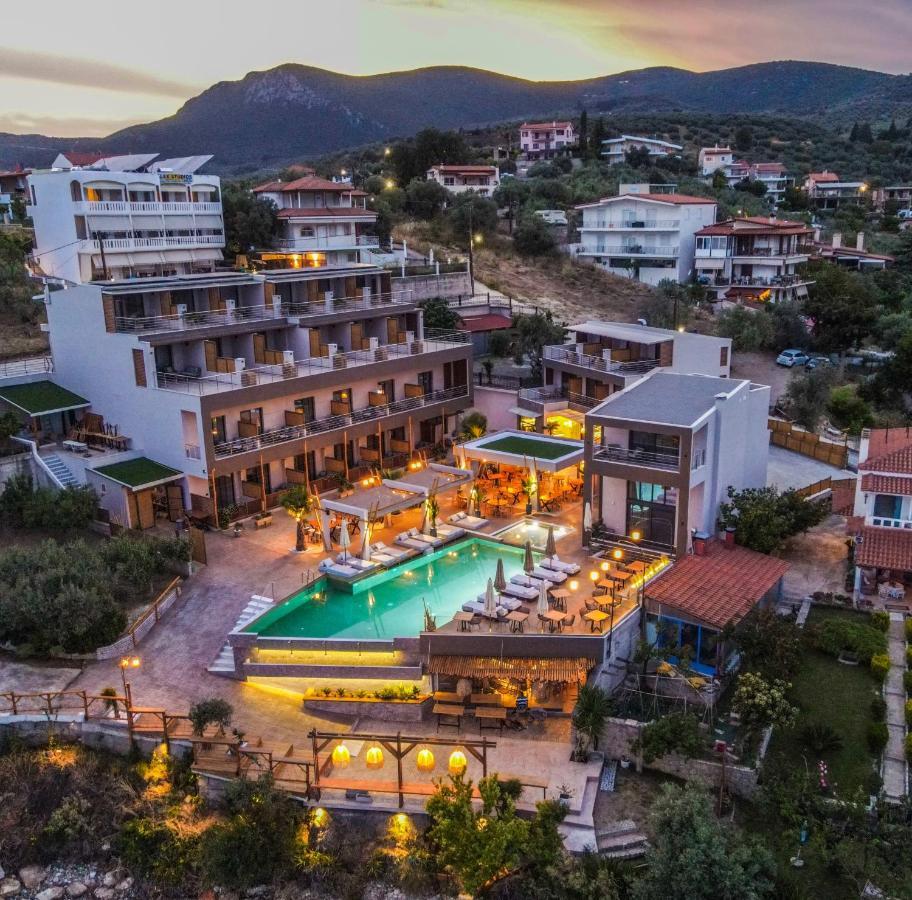 Del Mare Suites Glífa Exteriör bild