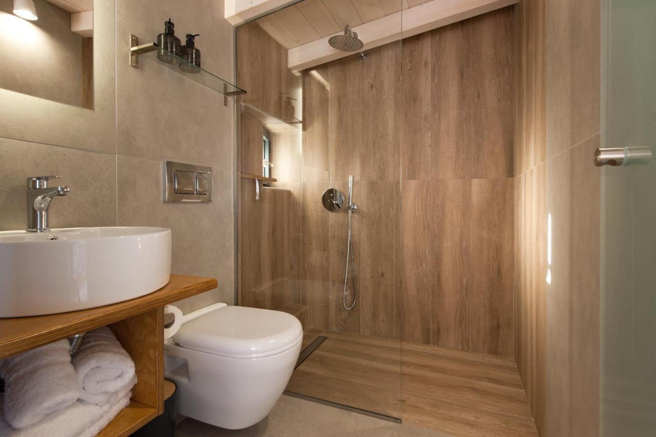 Del Mare Suites Glífa Exteriör bild