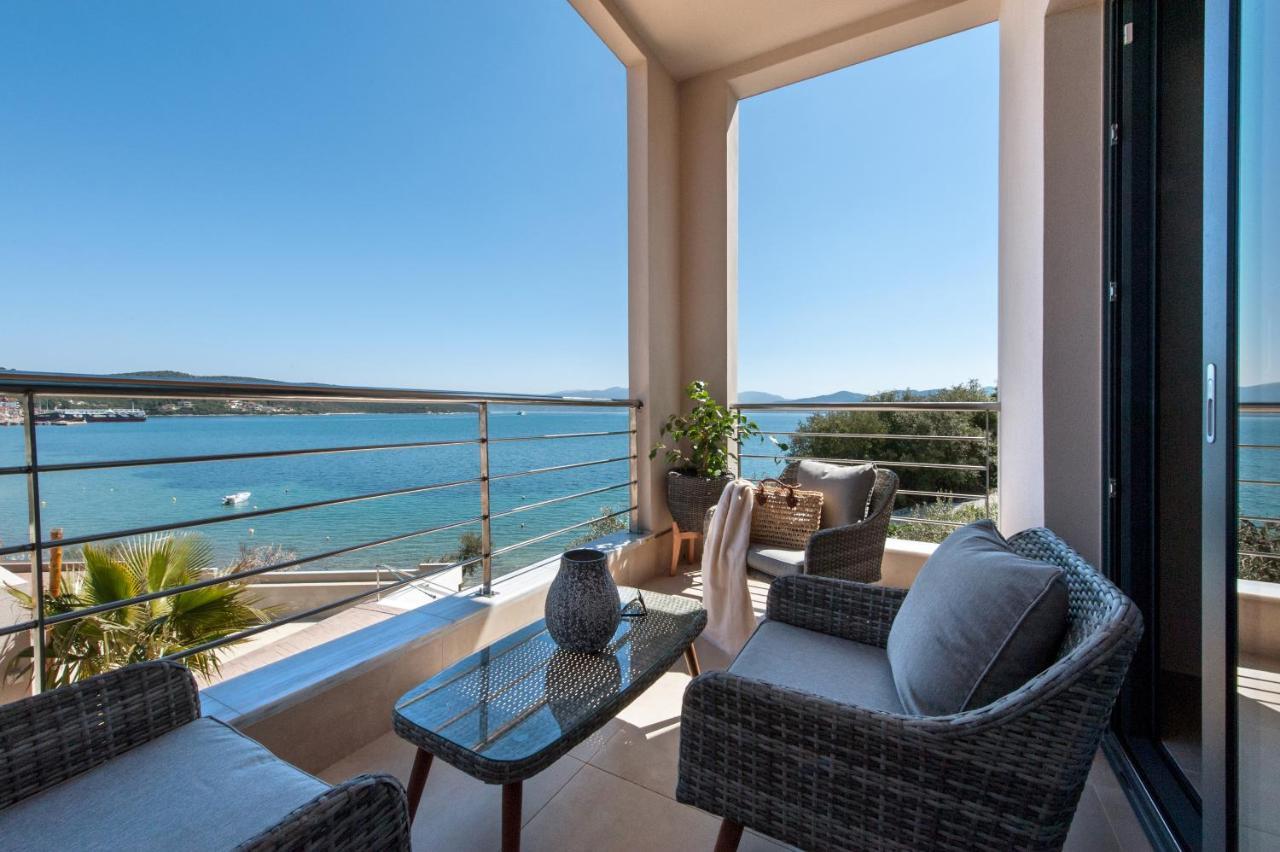 Del Mare Suites Glífa Exteriör bild