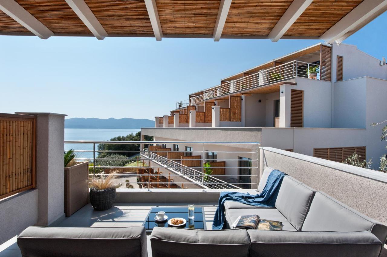 Del Mare Suites Glífa Exteriör bild